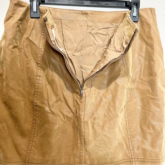Free People Modern Femme Vegan Suede Skirt Size 12 - Picture 4 of 11